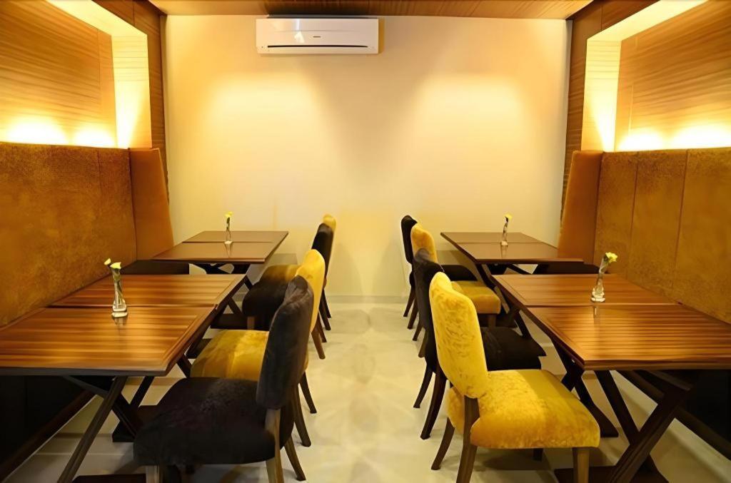 Honey Lodge Pattaya Buitenkant foto